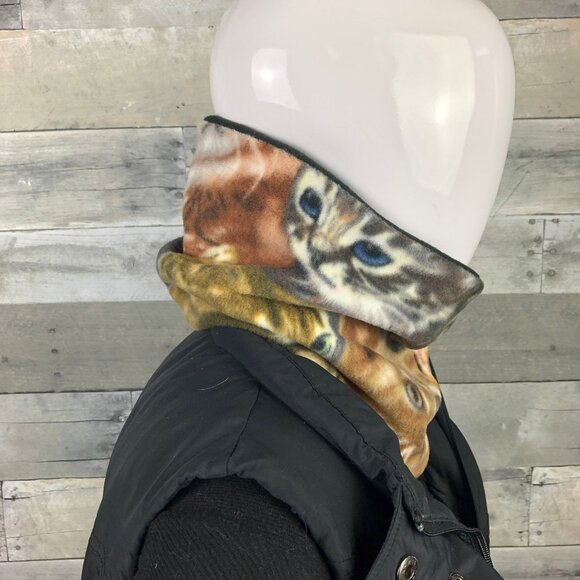 Reversible Kitten Fleece Neck Warmer: Cat Lover Gift - Picture 4 of 10